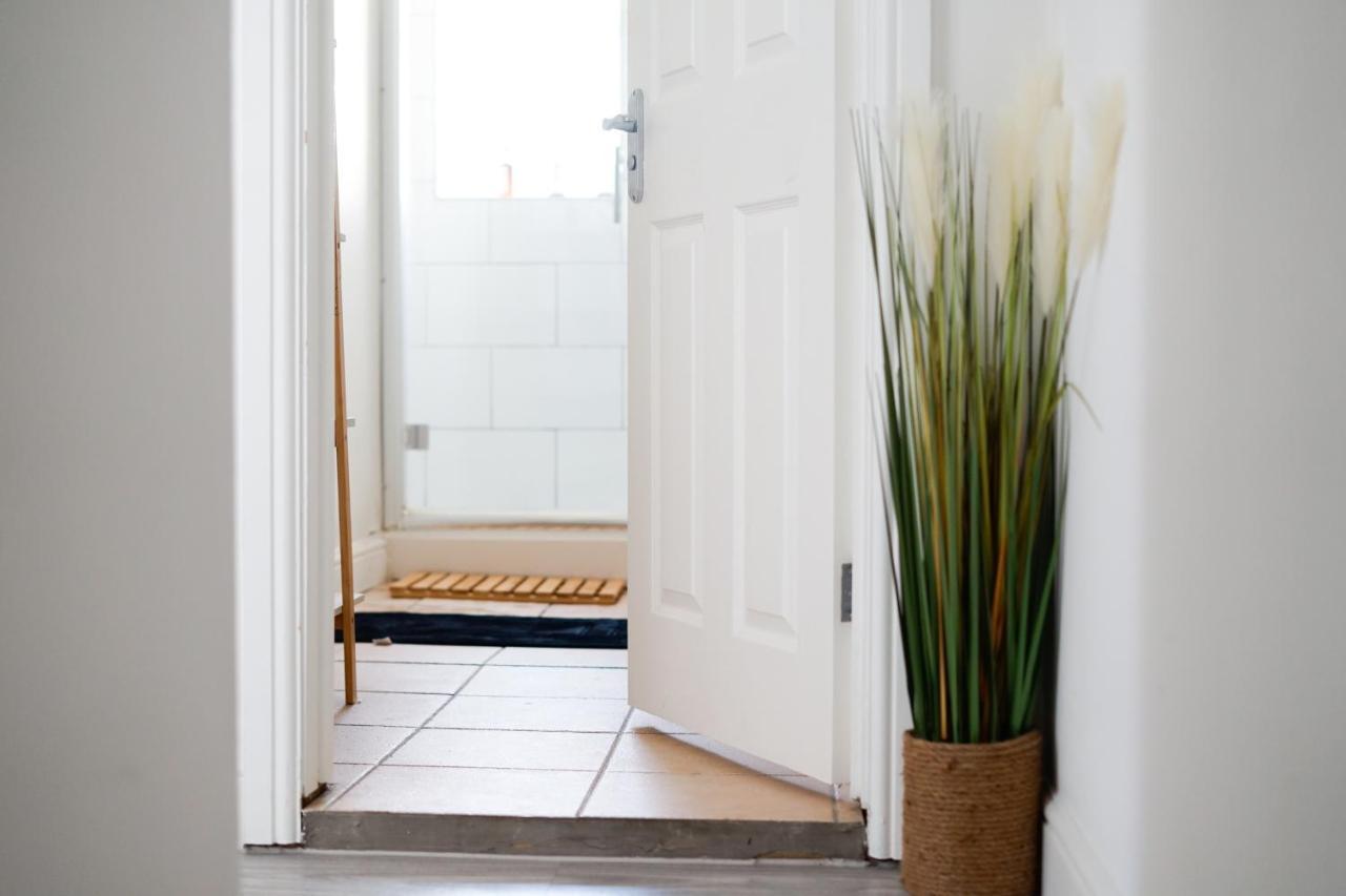 Brighton City Centre 2Br Apartment - Perfect For Contractors, Families & Groups - Free Parking & Walk To Beach 외부 사진